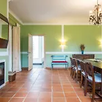 Luxurious Sprawling In Del Rey
