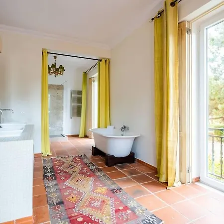 Luxurious Sprawling In Del Rey 빌라