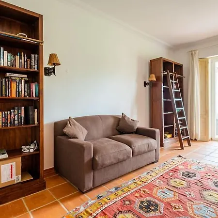 Luxurious Sprawling In Del Rey