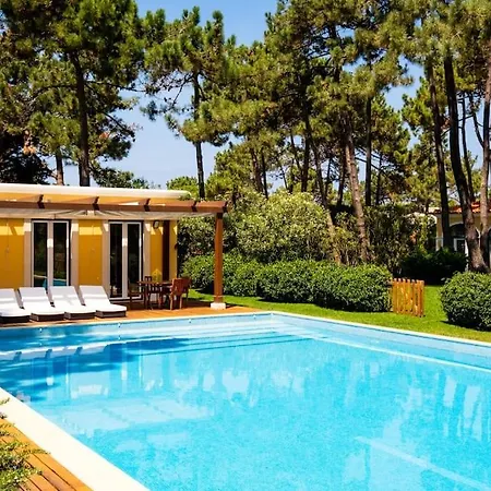 Luxurious Sprawling In Del Rey 빌라 Amoreira (Leiria)