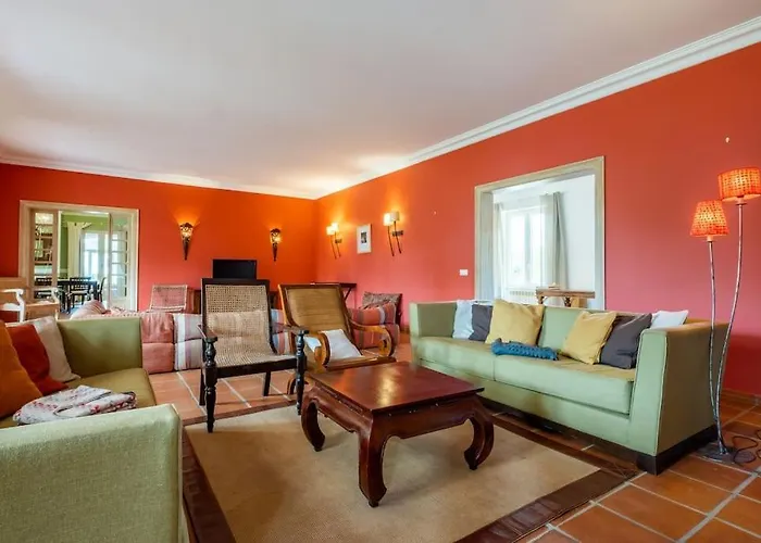 Luxurious Sprawling In Del Rey * Amoreira